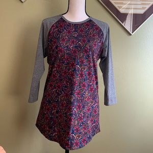 LULAROE Poinsettia Floral Paisley Randy Shirt Med